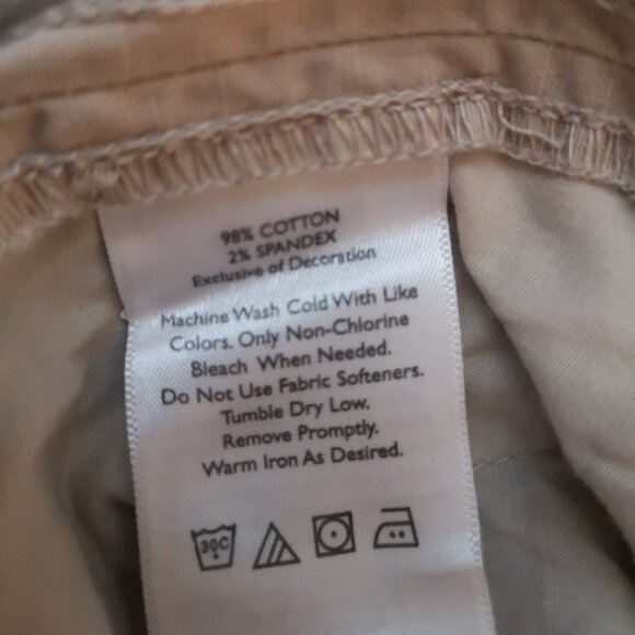 Eddie Bauer Ladies Size 8 Beige Slightly Curvy Crop Pants - Picture 4 of 5